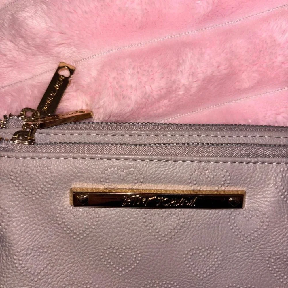 Y2K coquette grey Betsy Johnson hearts wallet